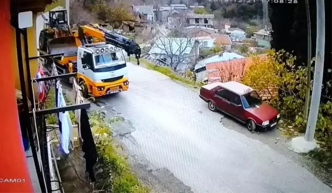 İzmir'de iş makinesi çaldığı iddia edilen şüpheli yakalandı