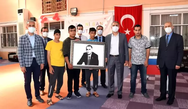 Vali Çuhadar, aile ve sosyal hizmetler il müdürlüğüne bağlı kuruluşları gezdi