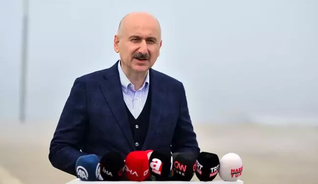 Bakan Karaismailoğlu'ndan, metro projelerine onay verilmediğini belirten İmamoğlu'na tepki: Elindeki işleri bitirsin, şov yapmasın