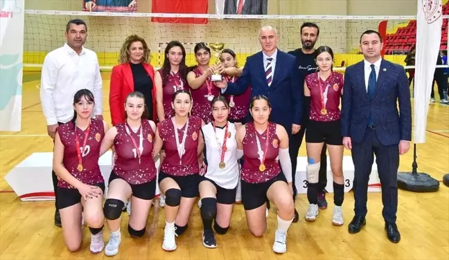 Osmaniye'de Genç Kızlar Voleybol İl Birinciliği Müsabakaları Tamamlandı