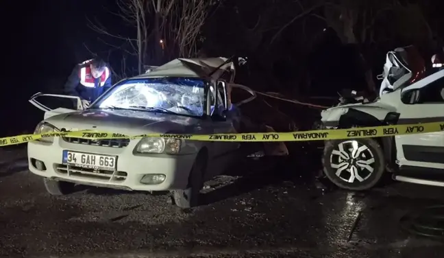 Sinop'ta Trafik Kazası: 2 Ölü, 2 Yaralı