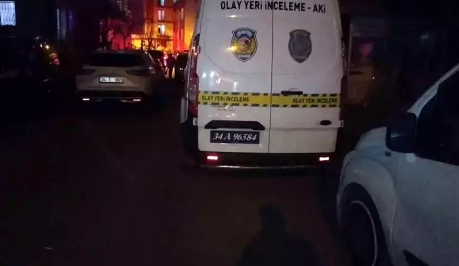 Çekmeköy'de Sokak Ortasında Silahlı Saldırı: 2 Yaralı