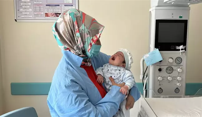 Kütahya'da Bebekteki Tümör Başarıyla Alındı