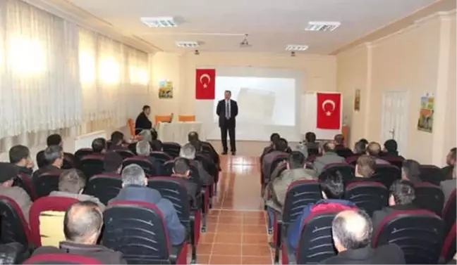 Muş'ta 'Buzağı Ölümleri ve Korunma Yolları' Eğitimi