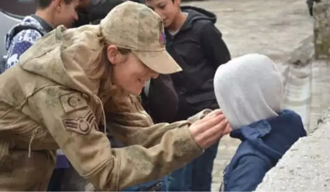 Bingöl'de Jandarmadan Köy Ziyareti