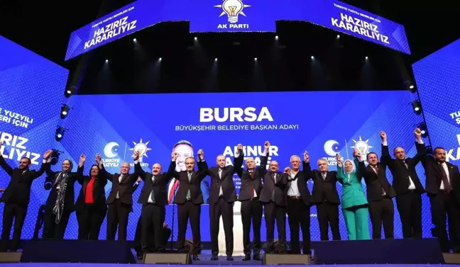 Bursa Büyükşehir Belediye Başkanı Alinur Aktaş, kentsel dönüşüm ve ulaşım projelerini açıkladı