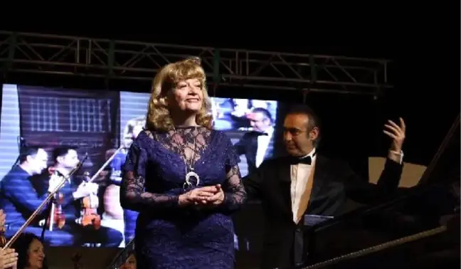 İdil Biret, Kuşadası'nda Konser Verdi
