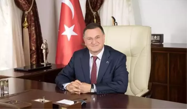 Başkan Savaş'ın dünya tiyatro günü mesajı