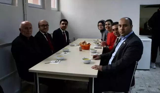 Sinop'un Durağan ilçesinde üniversite öğrencilerine çorba ikramı