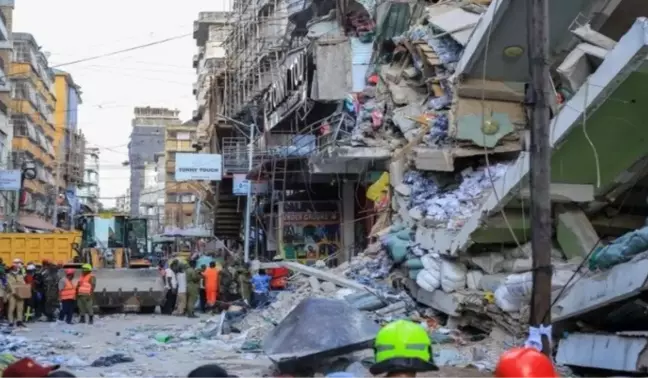 Tanzanya'da 4 katlı bina çöktü: 13 ölü, 26 yaralı