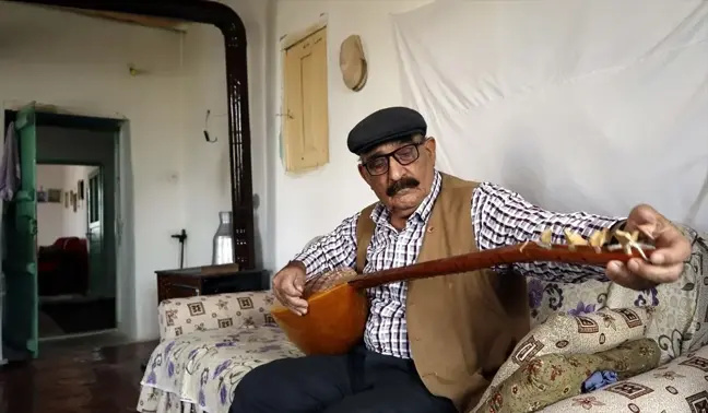 81 Yaşındaki Dengbej Nurettin Abiç, Kültürel Mirası Yaşatıyor