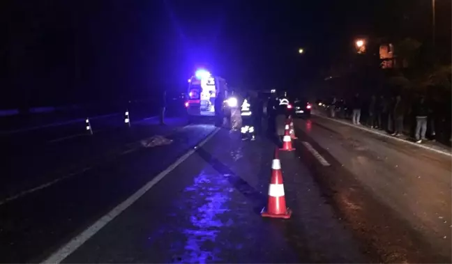 Zonguldak'ta Otomobil Yayalara Çarptı: 1 Ölü, 1 Yaralı