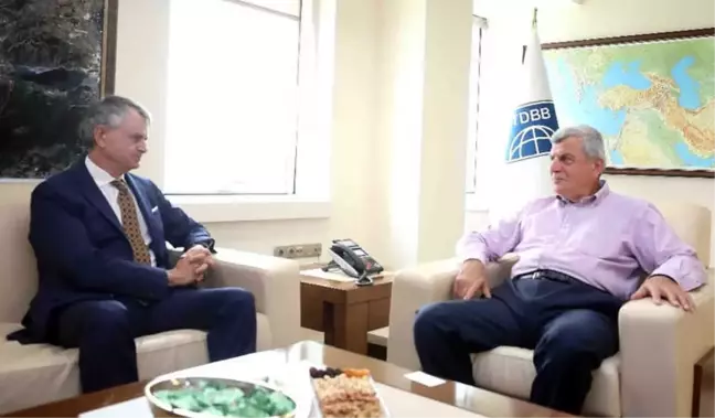 Başkan Karaosmanoğlu Kanada Büyükelçisi'ni Ağırladı