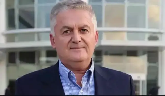 Ahmet Zeki Üçok kimdir? Ahmet Zeki Üçok kaç yaşında, nereli? Ahmet Zeki Üçok biyografisi!