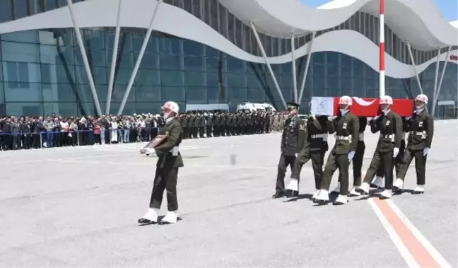 PENÇE-Kilit Harekat Bölgesi'nde şehit olan sözleşmeli erin cenazesi Sivas'a getirildi