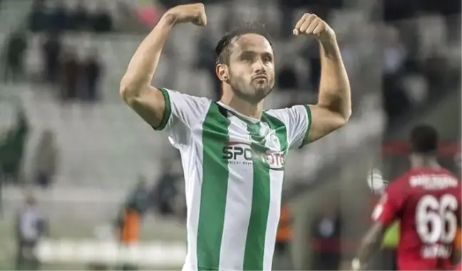 Atiker Konyasporlu Vukovic Olympiakos'ta