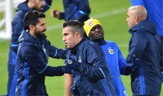 Fenerbahçe'de Robin Van Persie ve Alper Potuk Şoku