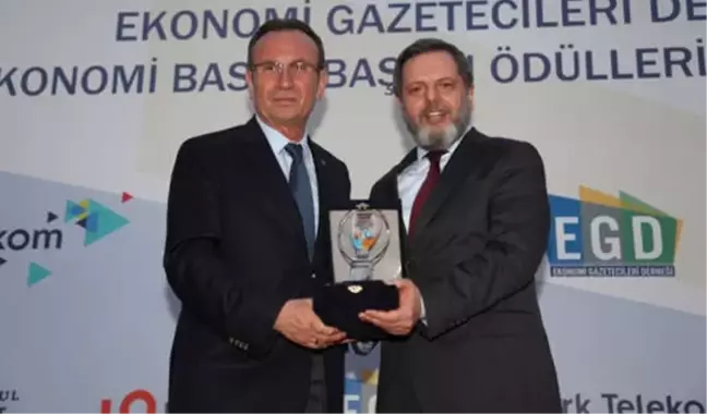 Egd'den Dünya'ya İki Ödül