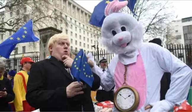 Soros'un Desteklediği Brexit Karşıtı Kampanya Başladı