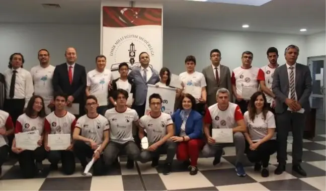 İzmirli 3 Okul Dünya Robot Olimpiyatı'nda Türkiye'yi Temsil Edecek