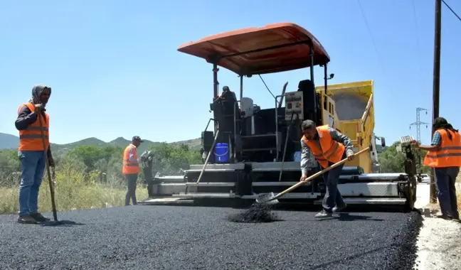 Aliağa'da Hayvan Bakım ve Yaşam Alanı'na giden yol asfaltlanıyor