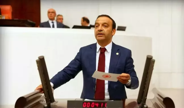 Ahmet Özyürek, yorulmadan çalışmaya devam edeceğini söyledi