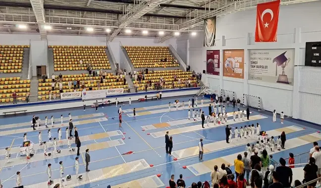 Ankara'da Eskrim Federasyon Kupası Tamamlandı