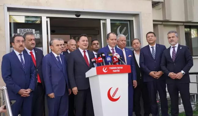 DEVA Partisi Genel Başkanı Ali Babacan, Gelecek Partisi ile Birleşme Sürecini Olumlu Değerlendiriyor