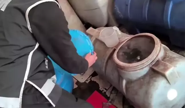 Tekirdağ'da Kaçakçılık Operasyonu: 28 Ton El Yapımı İçki ve Kaçak Ürünler Ele Geçirildi