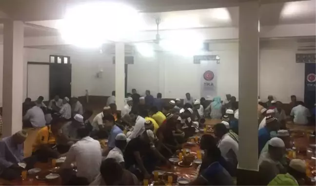 Tika'dan Laos'ta Ramazan Programı