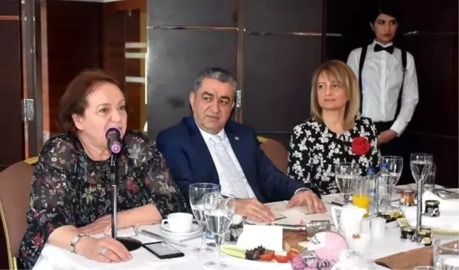CHP'li Vekilden 'Temsilde Kadın' Eleştirisi