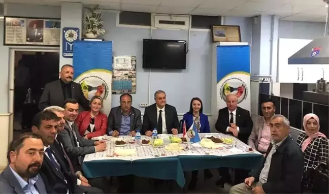 Başkan Bakkalcıoğlu Bozüyük Pazaryerililer Derneği Türkü Gecesi'ne Katıldı