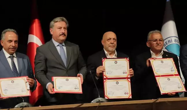 HAK-İŞ Genel Başkanı Mahmut Arslan, Kayseri'de konuştu Açıklaması