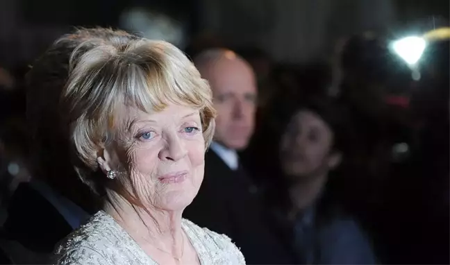 Ünlü Oyuncu Maggie Smith Hayatını Kaybetti