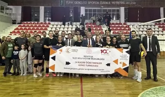 Muğla'da Öğretmenler Günü Voleybol Turnuvası Şampiyonu Menteşe İlçe Milli Eğitim Müdürlüğü