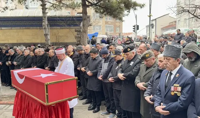 Kıbrıs Gazisi Mehmet Yasatekin Son Yolculuğuna Uğurlandı