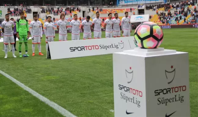 Güney'de Futbol Can Çekişiyor