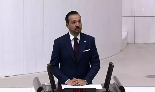 İYİ Parti'den Temizlik Personeli Alımına Tepki