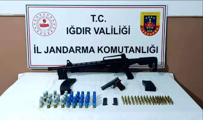 Iğdır'da Kaçak Silah Ticareti Operasyonu: 2 Şüpheli Yakalandı