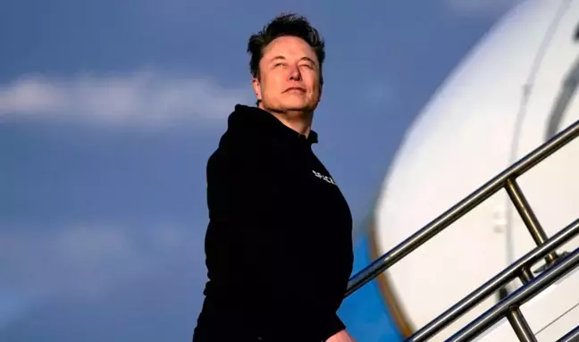 Elon Musk, Tesla'daki Yönetim Rolünü Azaltıyor