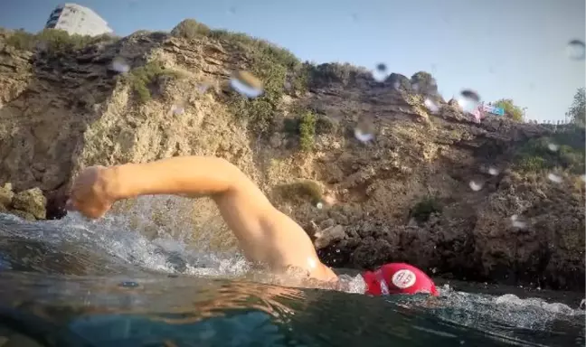 Antalya Yüzüyor' Sloganıyla Düzenlenen Yüzme Yarışı, Pazar Günü Yapılacak