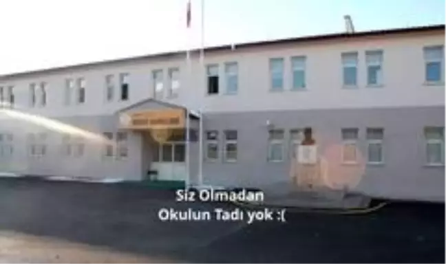 Okul özlemlerini kliple anlattılar