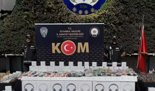 İstanbul'da Kaçak Cep Telefonu Aksesuarı Operasyonu