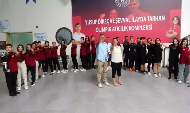 Yusuf Dikeç ve Şevval İlayda Tarhan Mersin'de madalyalarını aldı