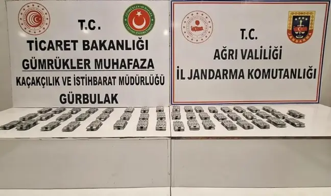 Ağrı'da Tırda 2 Bin 900 Adet Sentetik Uyuşturucu Hap Ele Geçirildi