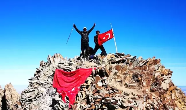 Mehmetçik'e Erciyes'in zirvesinden destek