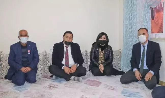 Şehit kardeşinden Gara şehidi polis Vedat Kaya'nın ailesine ziyaret