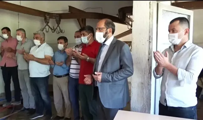 Hisarcık'ta şükür duası için 11 kurban kesildi