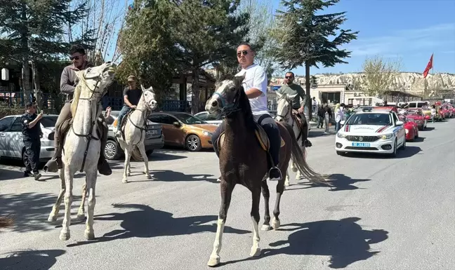 Otizmli Çocuklar Kapadokya'da Klasik Araçlarla Gezdirildi