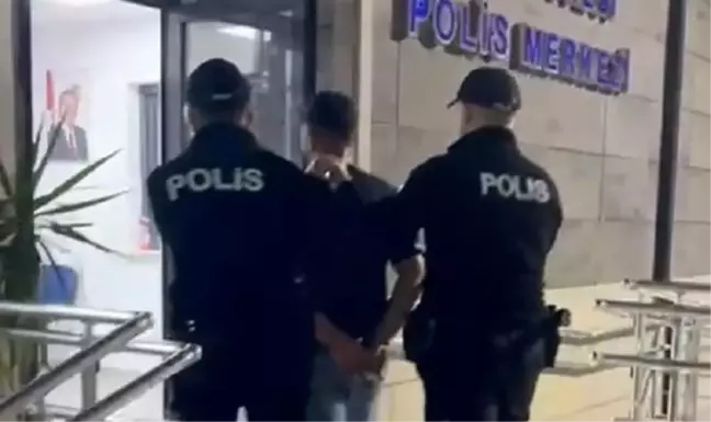 Dolandırıcılık ve Uyuşturucu Suçlarından Aranan Şüpheli İzmir'de Yakalandı